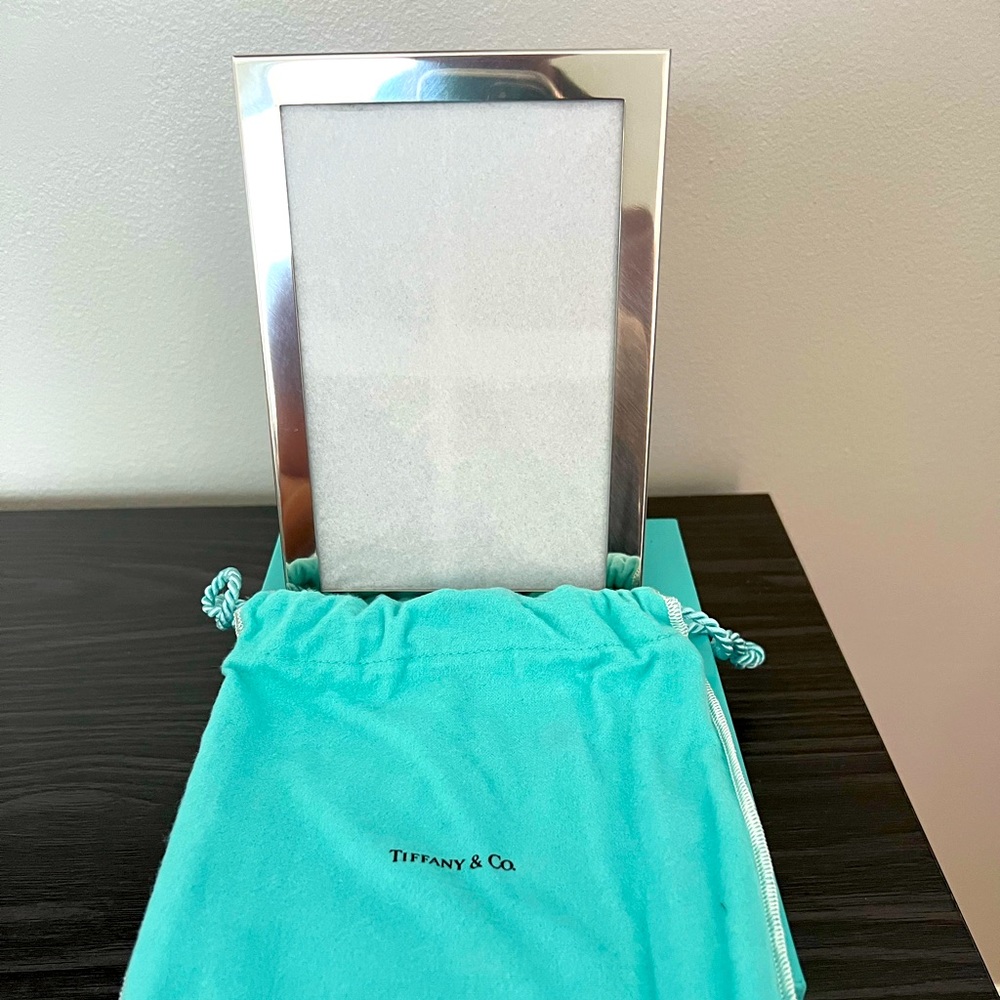 Gorgeous - New Tiffany Picture Frame - Pewter